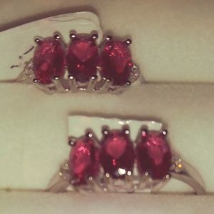 Sterling Silver Garnet Ring